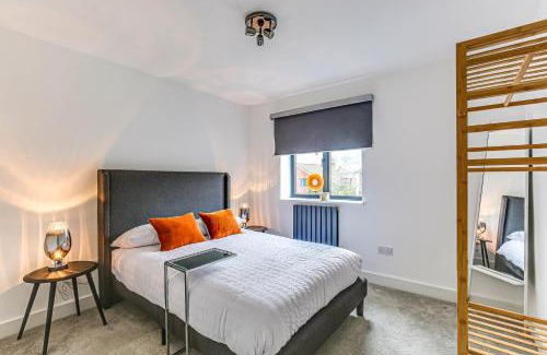 London Borough of Bromley Apartment | Valley house