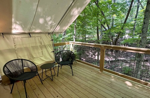 Cuyahoga Falls RV Rental | Valley Overlook - Glamping Tent N1 - the heart of Cuyahoga Valley National Park
