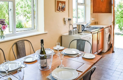 Bewdley Cottage | Valley View offers picturesque views.