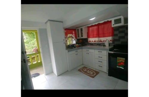 The Lime Apartment | Valley Views