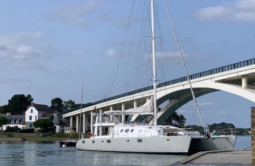 Saint-Philibert Boat Rental | Valmarelo Maxi Catamaran