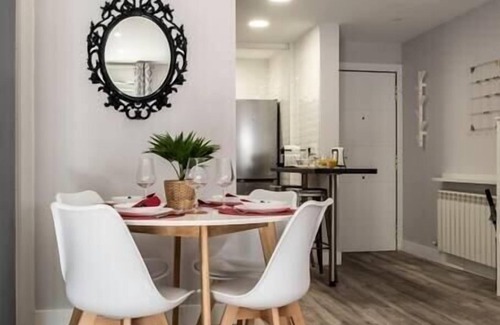 Valladolid Condo | VALTOUR New apartment Downtown+Wifi+A/C+Terrace