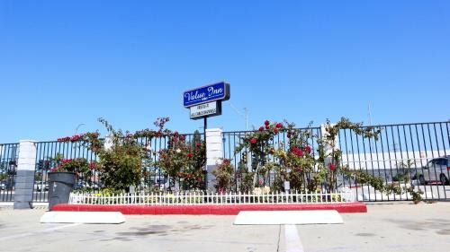 Bellflower Hotel | Value Inn Bellflower