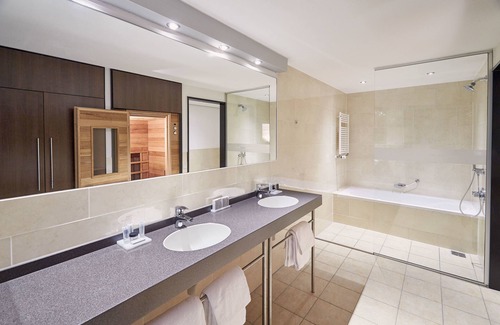 Ijsselmonde Hotel | Van der Valk Hotel ARA