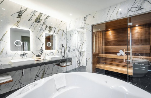 Nieuw-Amsterdam Hotel | Van Der Valk Hotel Emmen