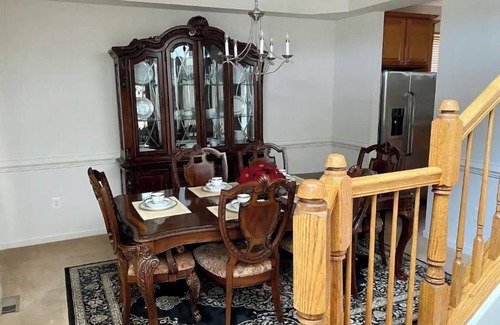 Rossville House | Van Gogh 3-Comfy Private Rm in single family home
