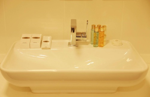 Tusba Hotel | Van Life Hotel