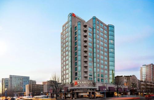 Richmond City Centre Hotel | Vancouver Airport Marriott Hotel
