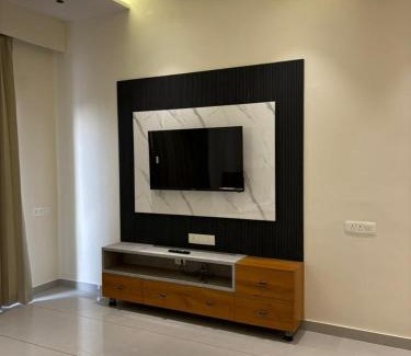 Revdar Hotel | Vande Mataram