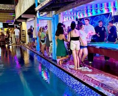 Vang Vieng Bed & Breakfast | Vang Vieng Golden Dragon House