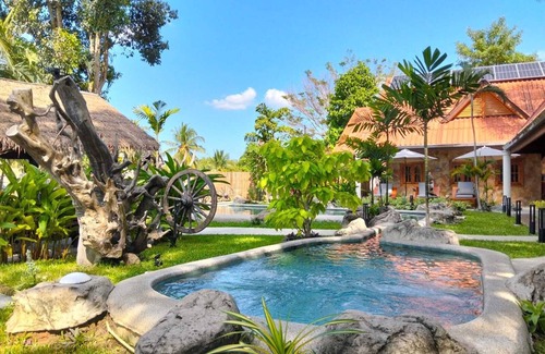 Nong Pla Lai Resort | Varaya Resort , Luxury resort in Ban kraek , Pattaya