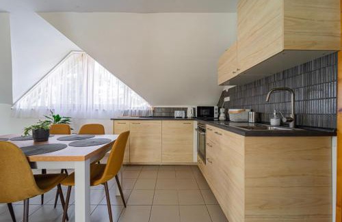 Balatonbereny Apartment | Varga Apartman