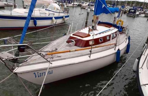 Nida Boat Rental | Varuna jachta