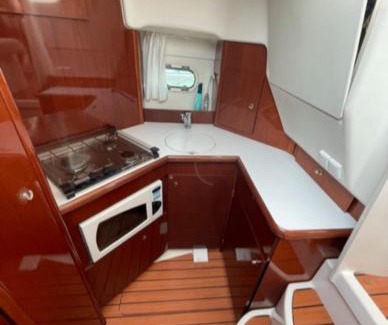 Les Sables d'Olonne Boat Rental | Vedette Cristal Prestige 32
