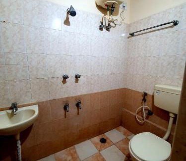 Yeshwanthpur Hotel | Veekay Residency