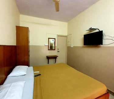 Yeshwanthpur Hotel | Veekay Residency