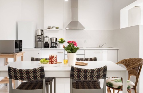 Santa Marinha Apartment | Vegan Top Floor Apartment- Porto and Douro Stunning Views