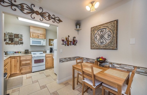 Paradise House | Vegas Paradise Vacation/Business Travel Place
