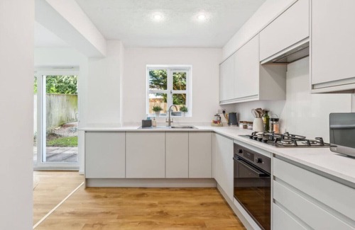 Alphington House | Veitch Gardens - Perfect Spot to explore Exeter