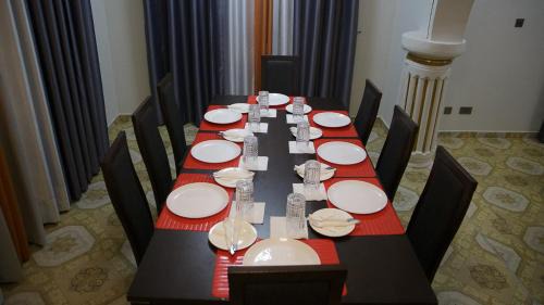 Cape Coast Bed & Breakfast | Veke Executive Lodge & Event Center