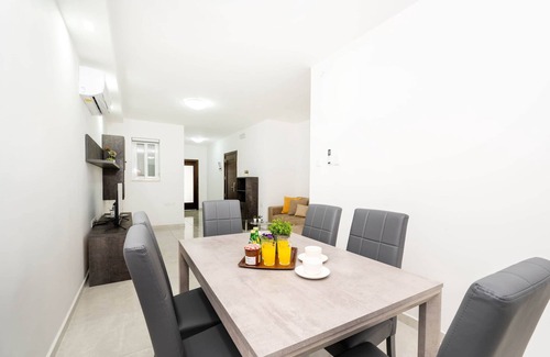 Gzira Apartment | Vela Blu Rose Court