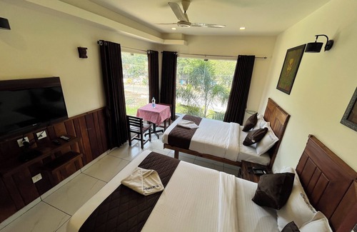 Palani House | Velan Temple View