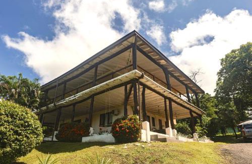 Las Escobas del Venado Cabin | Venao Surf Lodge