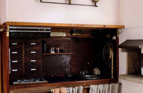 Cimetto Apartment | Venetian pink apartment in Dorsoduro