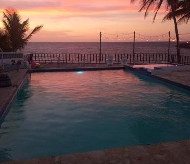 Jarealito Apartment | Ventana Va102b at Arecibo 681 Ocean Drive