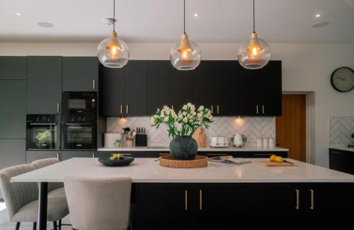 Albourne House | Verdant Rise - Contemporary Country Retreat