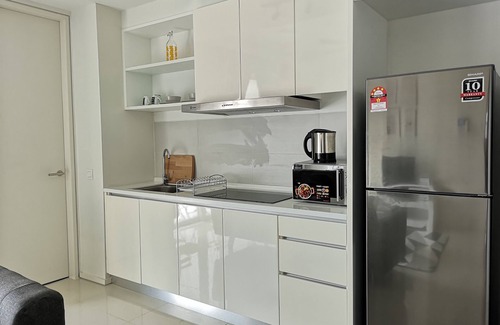Cyberjaya Condo | VERDI #29 2BR 4PAX @ CYBERJAYA/100MBPS WIFI/KLIA