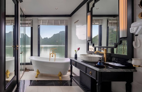 Ha Long Boat Rental | Verdure Lotus Luxury Cruise on Lan Ha Bay