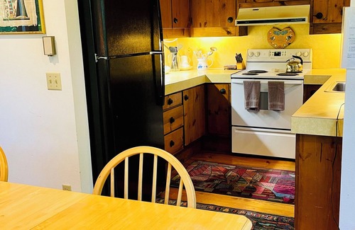 Stockbridge House | Vermont Mountain Home located between Killington and Sugarbush Ski Areas.