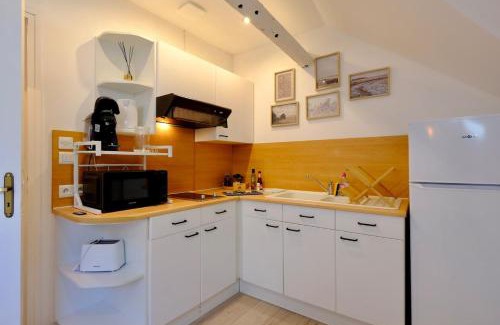 Verneuil-sur-Avre Apartment | Verneuil sur Avre - Romantic room