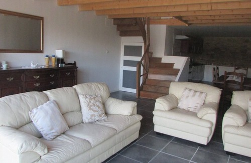 Duil-sur-le-Mignon House | Verseau Les Constellations
