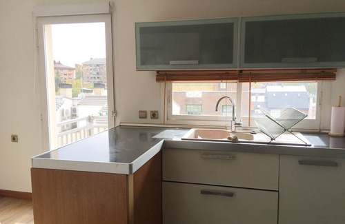 Canillas Condo | Very bright duplex with balcony and views