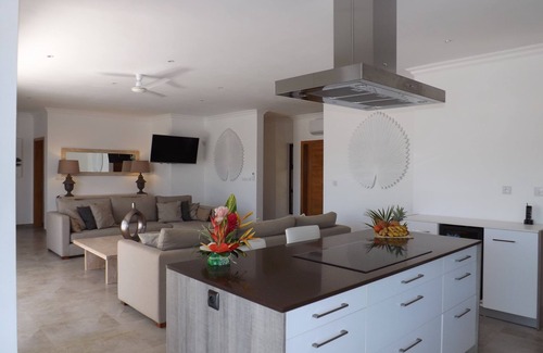 Camp Bestel Villa | VERY NICE VILLA Private pool, 3 Bedrooms with bathroom, close to the beach