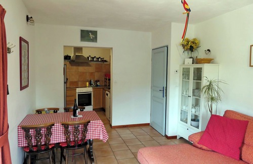 Cantobre Cottage | Very well equipped 3* Gîte in Cantobre with Valley views you'll never forget