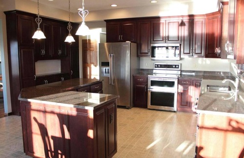 Waubay House | Veteran Owned Spacious 5-bedroom house with WiFi, AC in fabulous Waubay