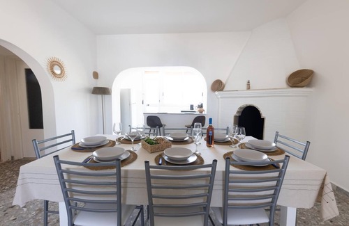 Pantanagianni-pezze Morelli Villa | Villa Agua, Sleeps 9, 100 m from the Apulian Sea, with pool and parking