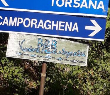 Comano Bed & Breakfast | Viandanti, Artisti e Sognatori