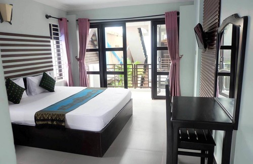 Kampot Hotel | VIBOLA Guesthouse