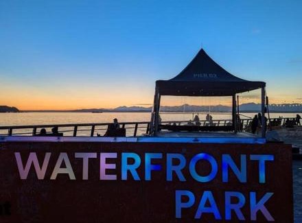 East Queen Anne Apartment | Vibrant 2bed Condo - Stroll to SEA Space Needle