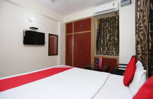 Danapur Hotel | Vibrant Guest House
