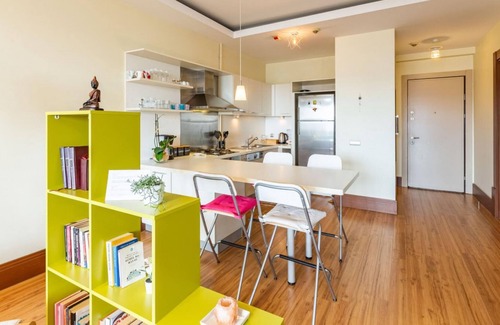 Umraniye Apartment | Vibrant Residance Flat With City View in Umraniye