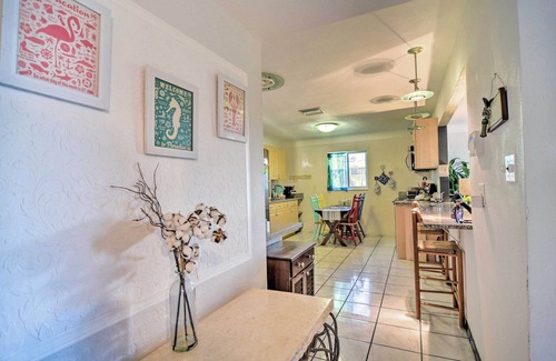 South Pinellas Community Council House | Vibrant St. Petersburg Home w/Private Yard!