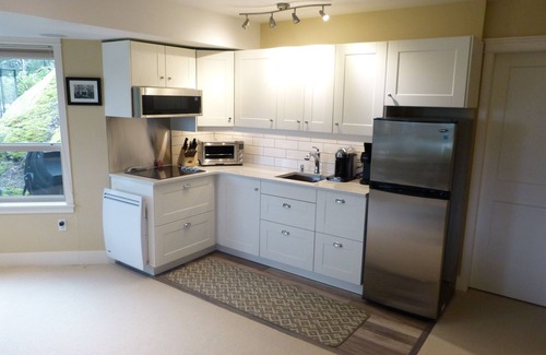 View Royal House | Victoria Guest Suite