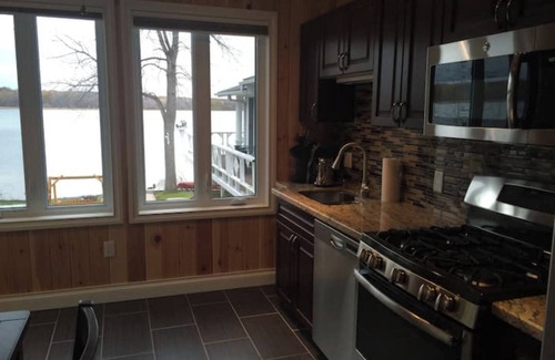 Tay Cottage | Victoria Harbour Cottages One Bedroom Chalet