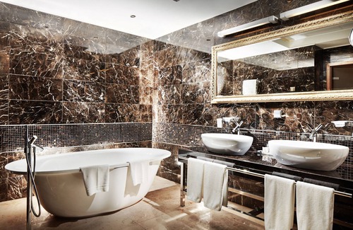 Tsentralny District Hotel | Victoria Hotel and SPA