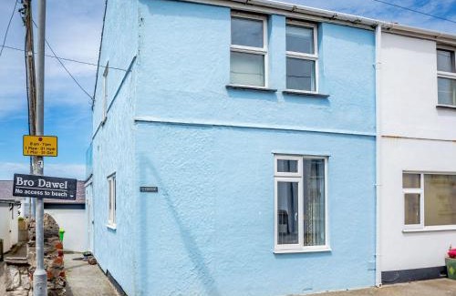 Rhosneigr House | Victoria House